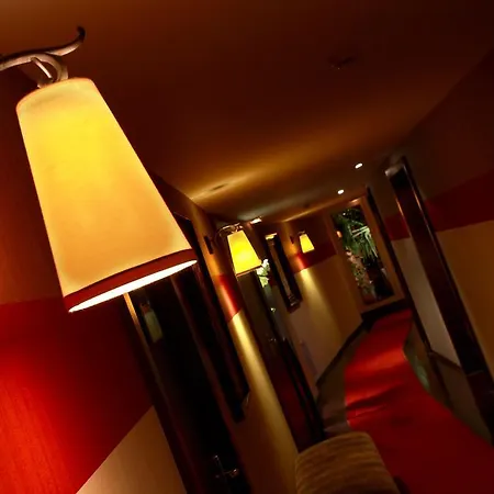 Le Boutique Garonne By Occitania Hotel 4*