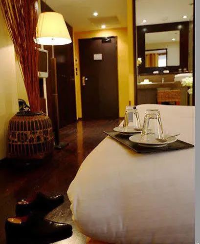 Le Boutique Garonne By Occitania Отель